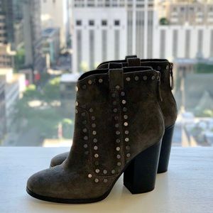 LOLA CRUZ “Los Angeles” Bootie, Anthracite REVOLVE